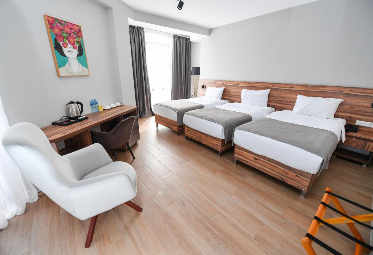 Address Boutique Hotel Tbiliszi Kültér fotó